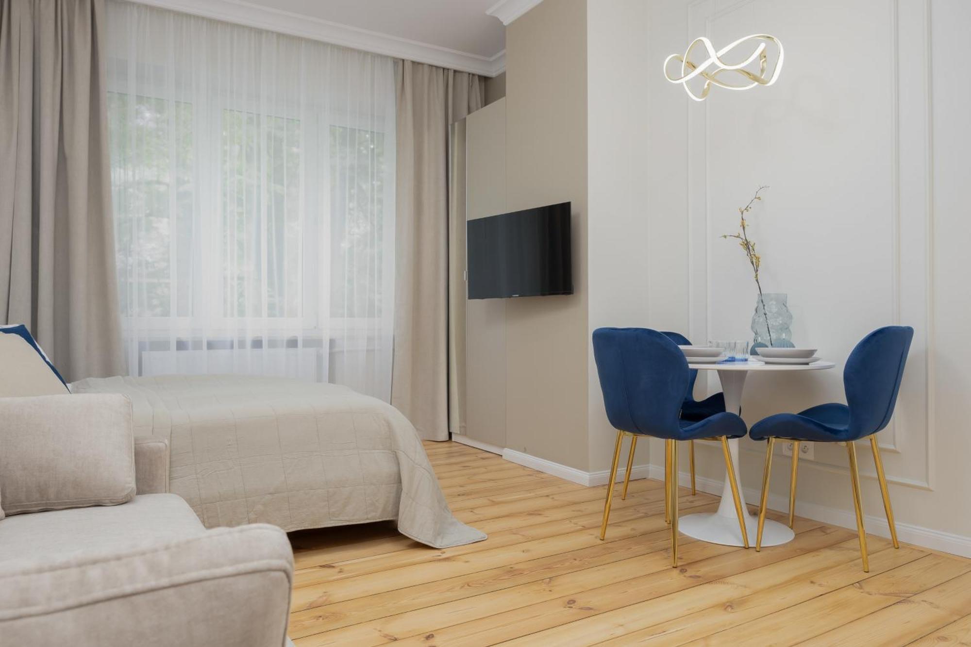 Elegant Grojecka In By Renters Apartament Warszawa